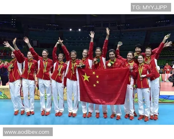 中国女排对决荷兰队争夺奥运荣耀的巅峰对决即将展开 中国女排对决荷兰队争夺奥运荣耀的巅峰对决即将展开