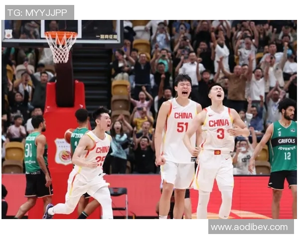中国男篮惊险逆转韩国队以76比75赢得激烈对决展现团队精神与拼搏意志 中国男篮惊险逆转韩国队以76比75赢得激烈对决展现团队精神与拼搏意志