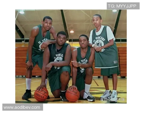 尼姆与雷恩比赛改期引发球迷热议分析赛事影响与后续安排 尼姆与雷恩比赛改期引发球迷热议分析赛事影响与后续安排