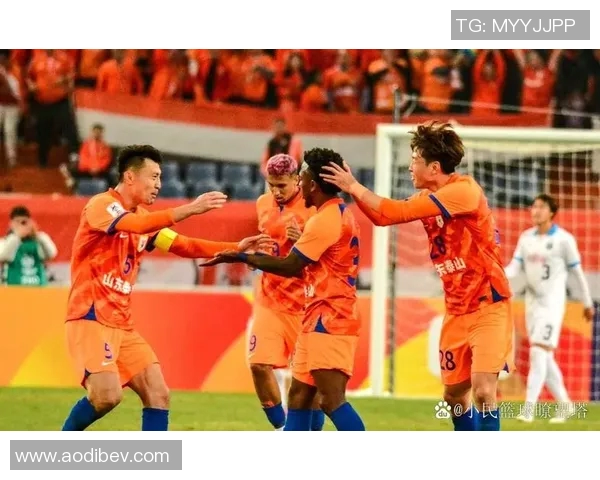 恒大与鲁能激战正酣谁能在这场较量中笑到最后 恒大与鲁能激战正酣谁能在这场较量中笑到最后